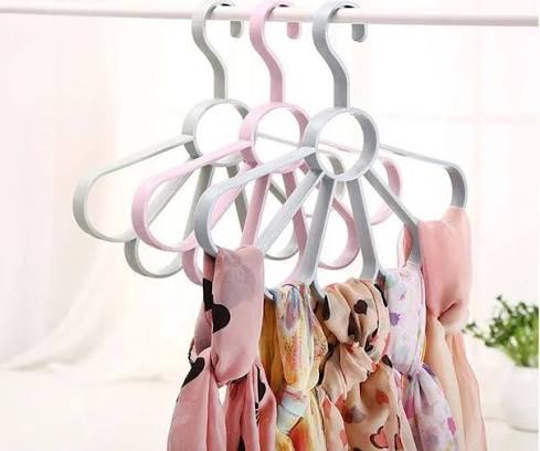 Multi-Ring Scarf & Accessory Hanger